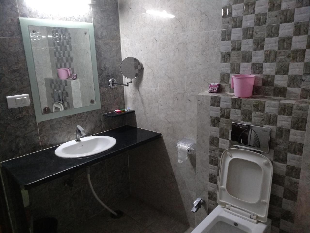 Dhaulpur Hotel Rb Palace מראה חיצוני תמונה