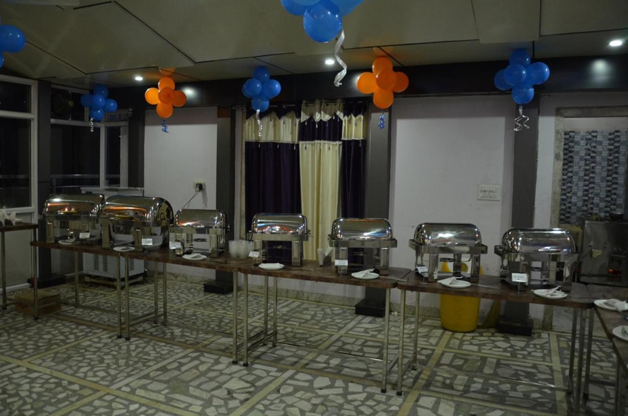 Dhaulpur Hotel Rb Palace מראה חיצוני תמונה