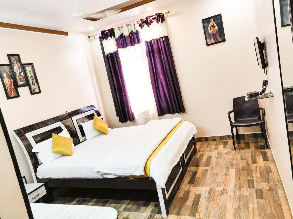 Dhaulpur Hotel Rb Palace מראה חיצוני תמונה