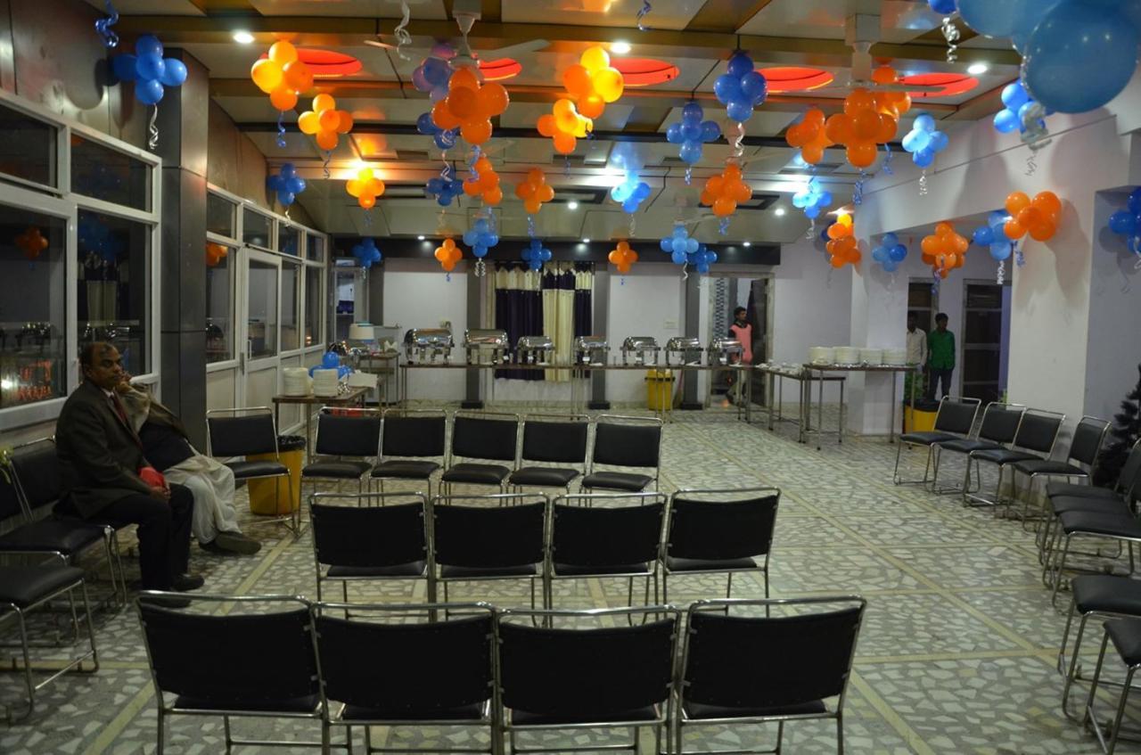 Dhaulpur Hotel Rb Palace מראה חיצוני תמונה
